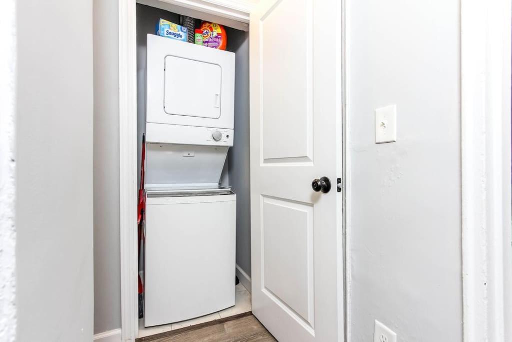 West End Bungalow Perfect To Work, Play, & Escape Atlanta Esterno foto