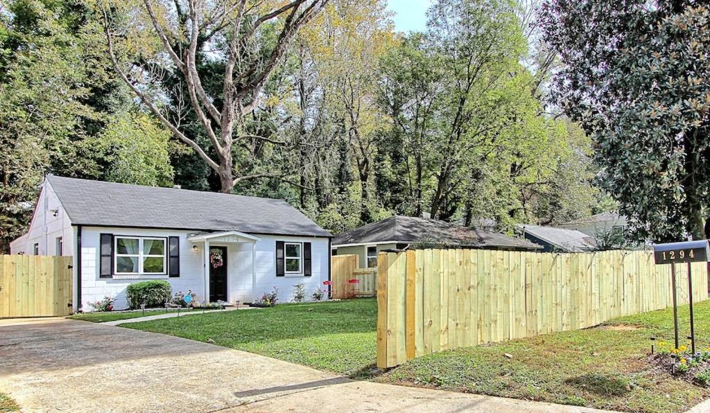 West End Bungalow Perfect To Work, Play, & Escape Atlanta Esterno foto
